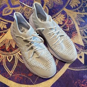 Avia Athletic Shoes
